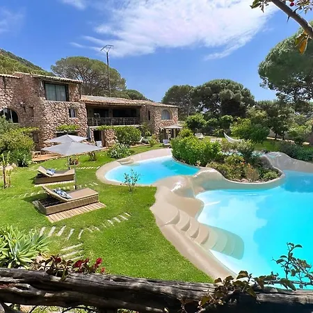 Ambassador Palombaggia فندق