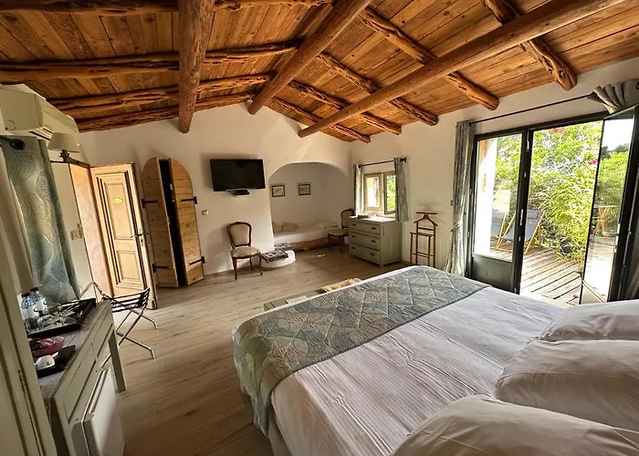 Ambassador Palombaggia Hotel 4*